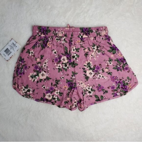 NWT Trendy Floral Flowy Shorts XSMALL - Picture 2 of 6